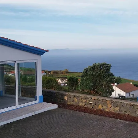 Stunning Ocean View With 3 Islands In Front Of *