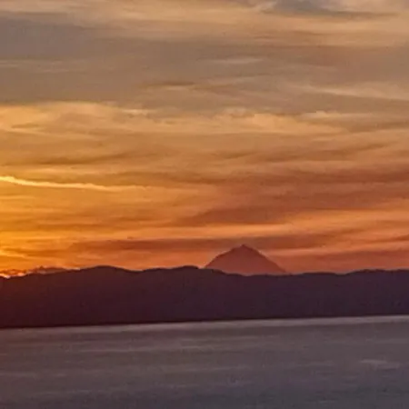 Βίλα Stunning Ocean View With 3 Islands In Front Of