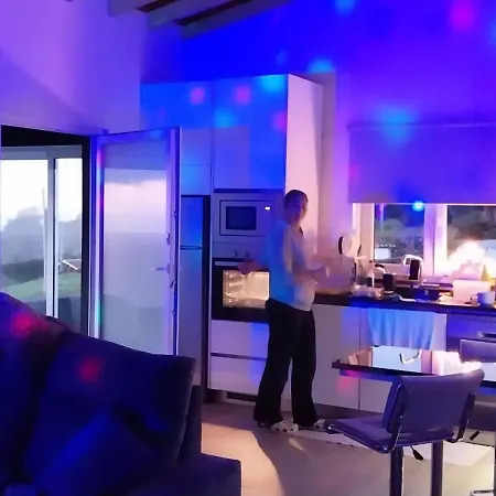 Βίλα Stunning Ocean View With 3 Islands In Front Of