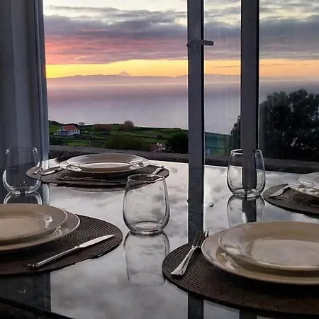 Stunning Ocean View With 3 Islands In Front Of