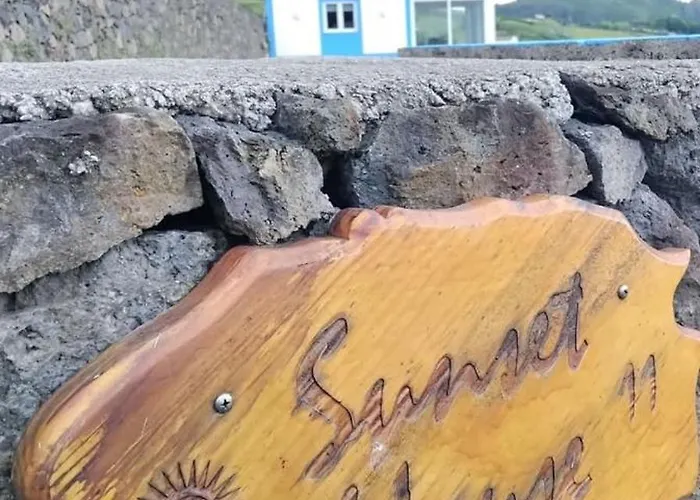 Stunning Ocean View With 3 Islands In Front Of * Serreta