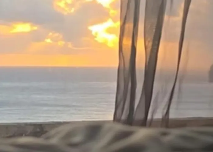 Stunning Ocean View With 3 Islands In Front Of * Serreta